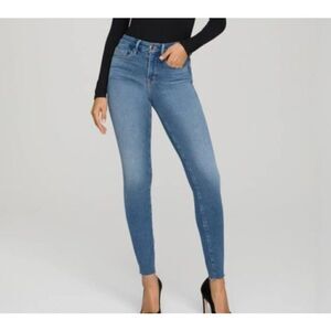 GOOD AMERICAN GOOD LEGS W/ RAW HEM JEANS SIZE 8/29